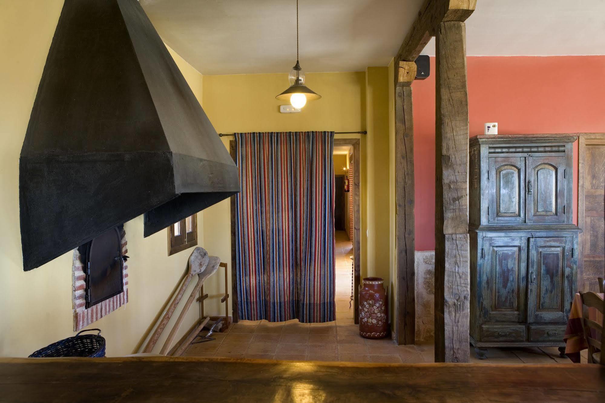 Hotel Rural La Data Gallegos ภายนอก รูปภาพ