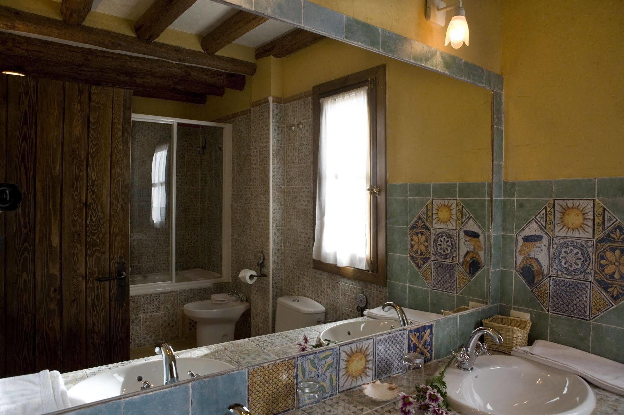 Hotel Rural La Data Gallegos ภายนอก รูปภาพ