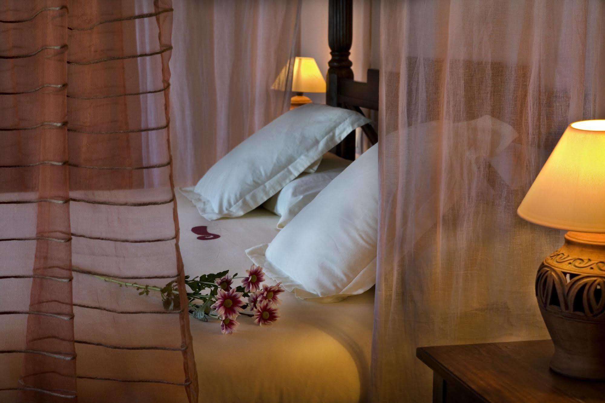Hotel Rural La Data Gallegos ภายนอก รูปภาพ